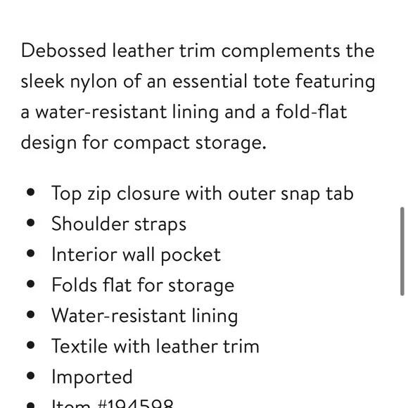 Medium Le Pliage Nylon Shoulder Tote in Navy Blue - Picture 2 of 16